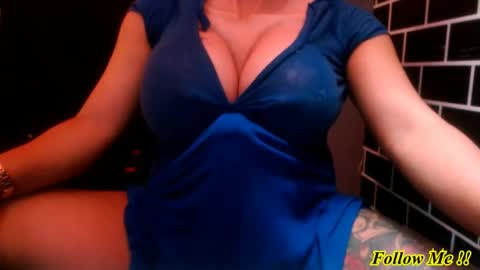  i am trixie im Your Selfsucking Mistress  online show from December 2024 07:37:02 AM