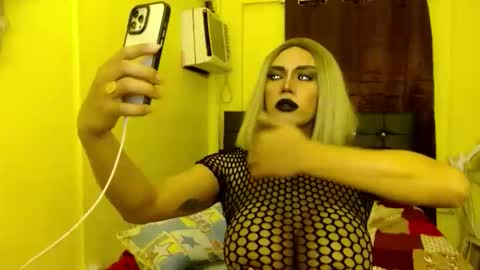 HUGECOCK online show from April 2026 07:00:01 PM