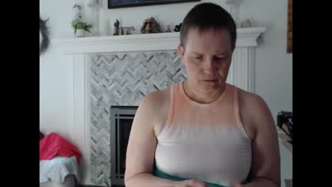 Aurora Willows online show from April 2026 04:16:01 PM