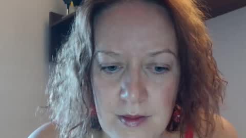 12ennie online show from October 2025 06:16:02 AM