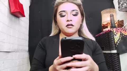 sexy kia online show from November 2025 02:02:01 AM