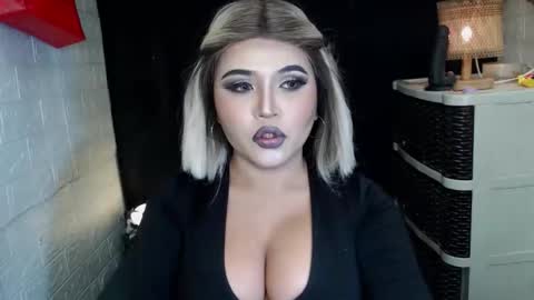 sexy kia online show from February 2026 12:49:01 AM