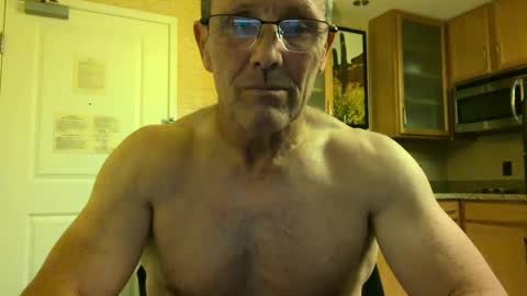 Snapshot of 13glanmorfa chatting on December 2024 06:07:02 AM 13glanmorfa online show from December 2024 06:07:02 AM