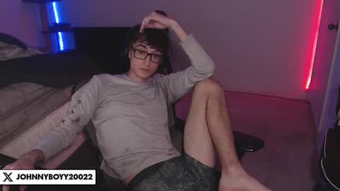 Snapshot of 18yrboyhot chatting on September 2025 01:38:02 AM 19yrboyhot online show from September 2025 01:38:02 AM