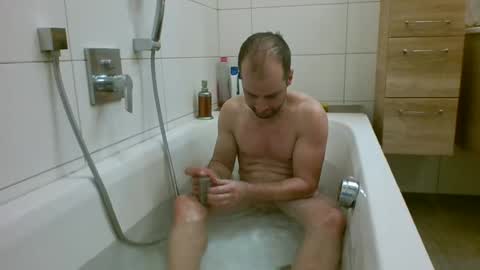 Snapshot of 19berni91 chatting on December 2024 05:15:02 PM berni online show from December 2024 05:15:02 PM