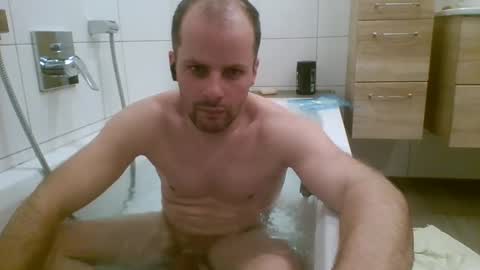 Snapshot of 19berni91 chatting on February 2025 06:54:02 PM berni online show from February 2025 06:54:02 PM