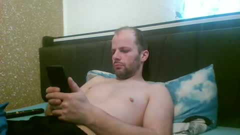 Snapshot of 19berni91 chatting on March 2025 06:17:02 AM berni online show from March 2025 06:17:02 AM