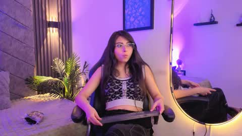 anya online show from November 2025 07:34:01 PM