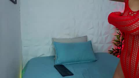 anya online show from November 2025 07:41:02 PM