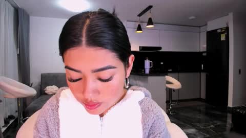 Snapshot of 1bonnie chatting on September 2025 01:49:02 AM Hello soy bonnie online show from September 2025 01:49:02 AM