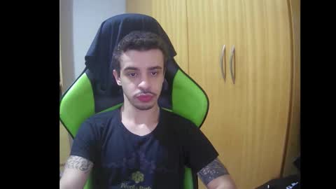 1good_vibes1 online show from December 2025 09:30:01 PM