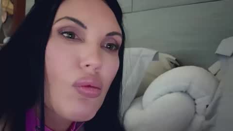 Onna online show from February 2026 07:51:01 AM