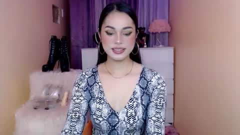 1miracle_tranny online show from November 2025 02:00:02 AM