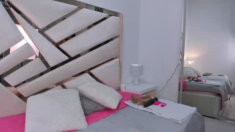 Luisa online show from February 2025 12:28:01 AM