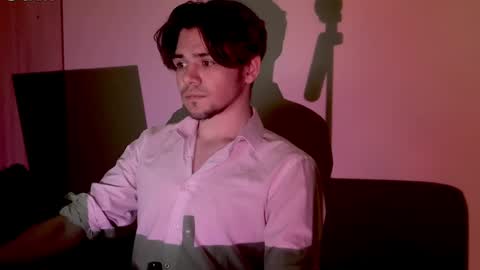 1roberttt online show from May 2026 08:48:02 PM