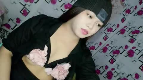 1sexy_kim69 online show from April 2026 04:52:02 PM