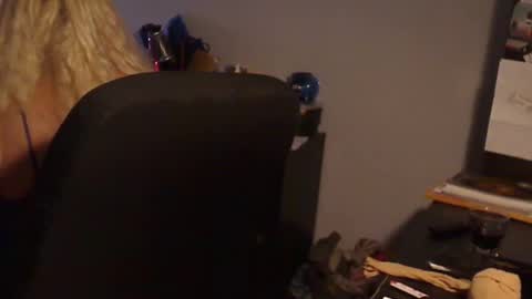 Susan online show from December 2024 01:47:02 AM