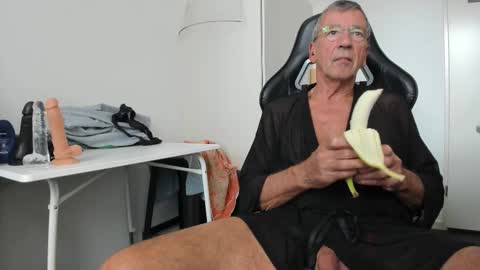 Snapshot of 200gentleman chatting on September 2025 01:25:02 PM Henk online show from September 2025 01:25:02 PM