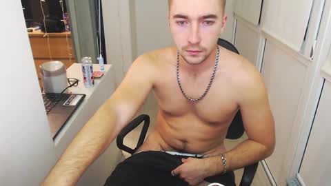 Snapshot of 20semyel20 chatting on February 2025 06:33:02 PM Alex online show from February 2025 06:33:02 PM