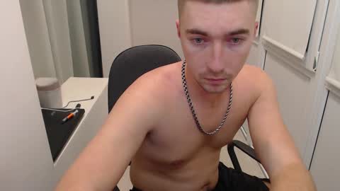 Snapshot of 20semyel20 chatting on March 2025 07:45:02 PM Alex online show from March 2025 07:45:02 PM