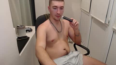 Snapshot of 20semyel20 chatting on March 2025 09:17:01 PM Alex online show from March 2025 09:17:01 PM