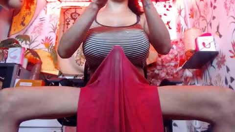 Snapshot of 21cmmusclecockts chatting on October 2025 12:27:01 PM mharjorie online show from October 2025 12:27:01 PM