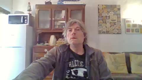 22esserre online show from February 2025 01:19:01 PM