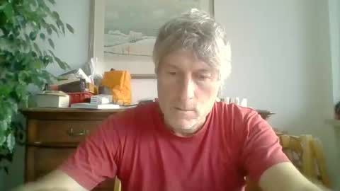 22esserre online show from October 2025 04:16:01 PM