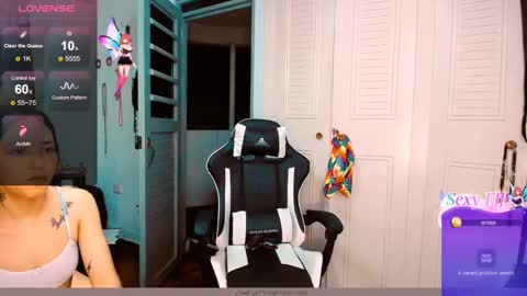 Snapshot of 2girls__dream chatting on January 2025 09:55:01 AM samantha sharon online show from January 2025 09:55:01 AM