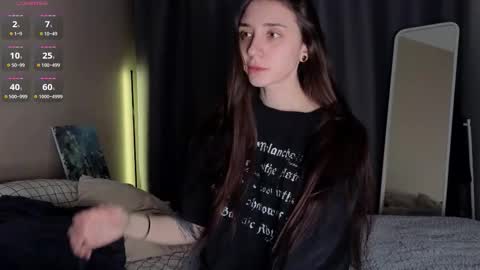 Lina       free control in pvt online show from March 2026 06:23:01 PM