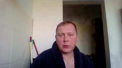 Snapshot of 2ndlipeater chatting on February 2026 08:09:01 AM Girts online show from February 2026 08:09:01 AM