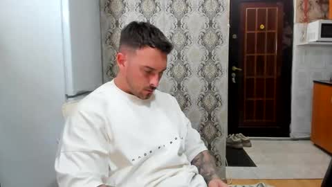 2sexymuscles online show from May 2026 09:11:01 PM