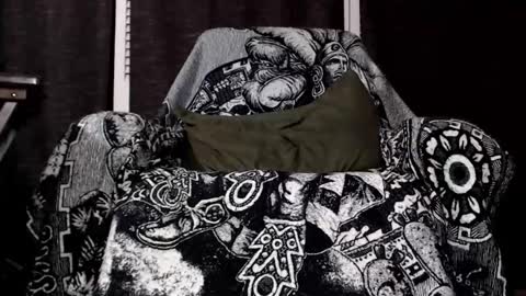 Snapshot of 2sexyniknowit chatting on September 2025 12:26:01 PM domingo online show from September 2025 12:26:01 PM