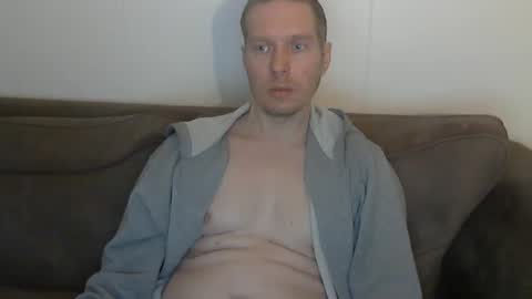 Snapshot of 2small4you83 chatting on February 2026 11:28:02 AM 2small4you83 online show from February 2026 11:28:02 AM