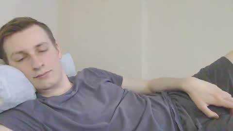 Snapshot of 3andy3 chatting on April 2026 05:52:01 AM Andy online show from April 2026 05:52:01 AM