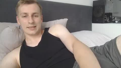 Snapshot of 3andy3 chatting on July 2026 06:29:01 AM Andy online show from July 2026 06:29:01 AM