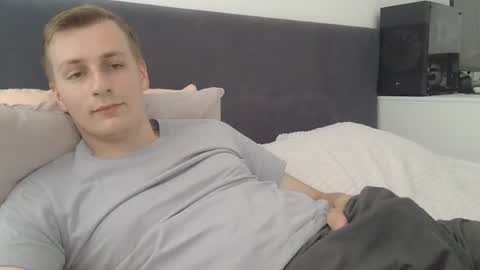 Snapshot of 3andy3 chatting on July 2026 07:06:02 AM Andy online show from July 2026 07:06:02 AM