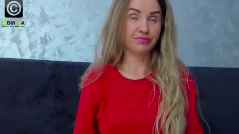 Snapshot of 3lla_rose chatting on September 2025 08:10:02 PM Ella online show from September 2025 08:10:02 PM