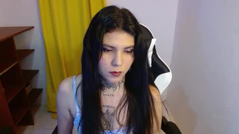 erika online show from October 2025 04:22:01 AM