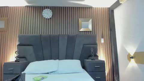 3X NAXAA online show from September 2025 12:53:01 PM