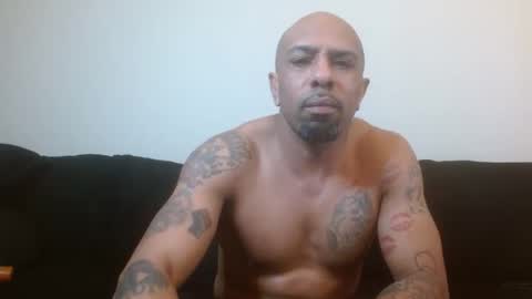 Snapshot of 420flyguy chatting on December 2024 10:52:02 PM 420flyguy online show from December 2024 10:52:02 PM