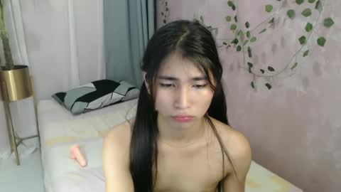 Snapshot of 4bedtimegirl_cas chatting on December 2024 12:44:01 PM Cassandra online show from December 2024 12:44:01 PM