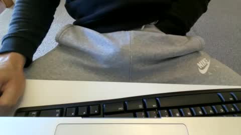 4glz online show from April 2026 02:26:02 AM