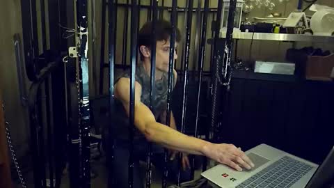 Snapshot of 4u2keeplockedup chatting on October 2025 06:45:01 AM 4u2keeplockedup online show from October 2025 06:45:01 AM