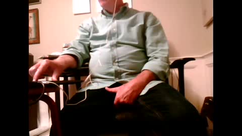 Snapshot of 4uguys chatting on October 2025 04:21:02 AM 4uguys online show from October 2025 04:21:02 AM