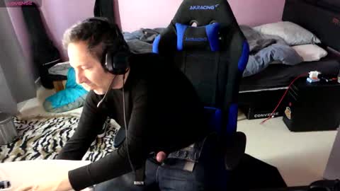 Larese Carlo online show from March 2026 11:27:01 AM