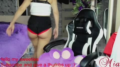 Mia my pvt is open and lovense is active online show from December 2024 07:16:01 AM