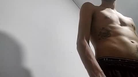 andrew online show from November 2025 04:28:02 AM