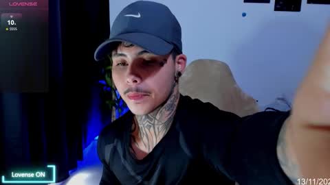 Stefan online show from November 2025 08:08:02 PM