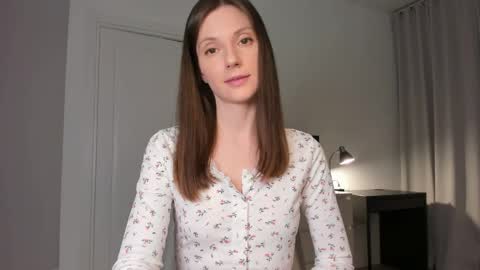 Anna online show from April 2026 08:23:01 PM